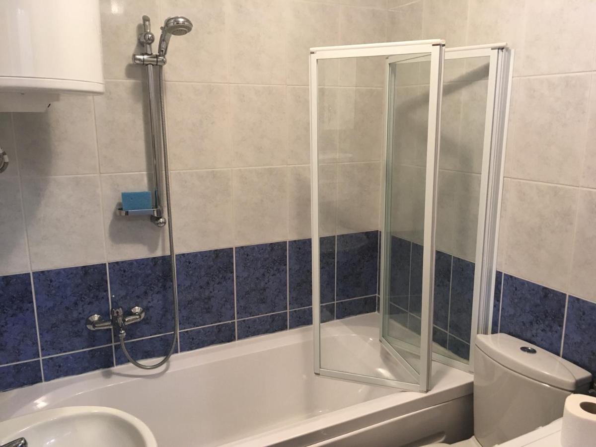 Ms - Downtown With Free Parking Space Appartement Belgrado Kamer foto
